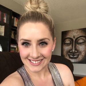 Meet your Posher, Julianna